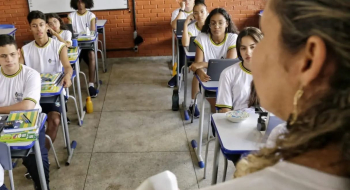 Professores da rede estadual de ensino terão reajuste de 5,4%